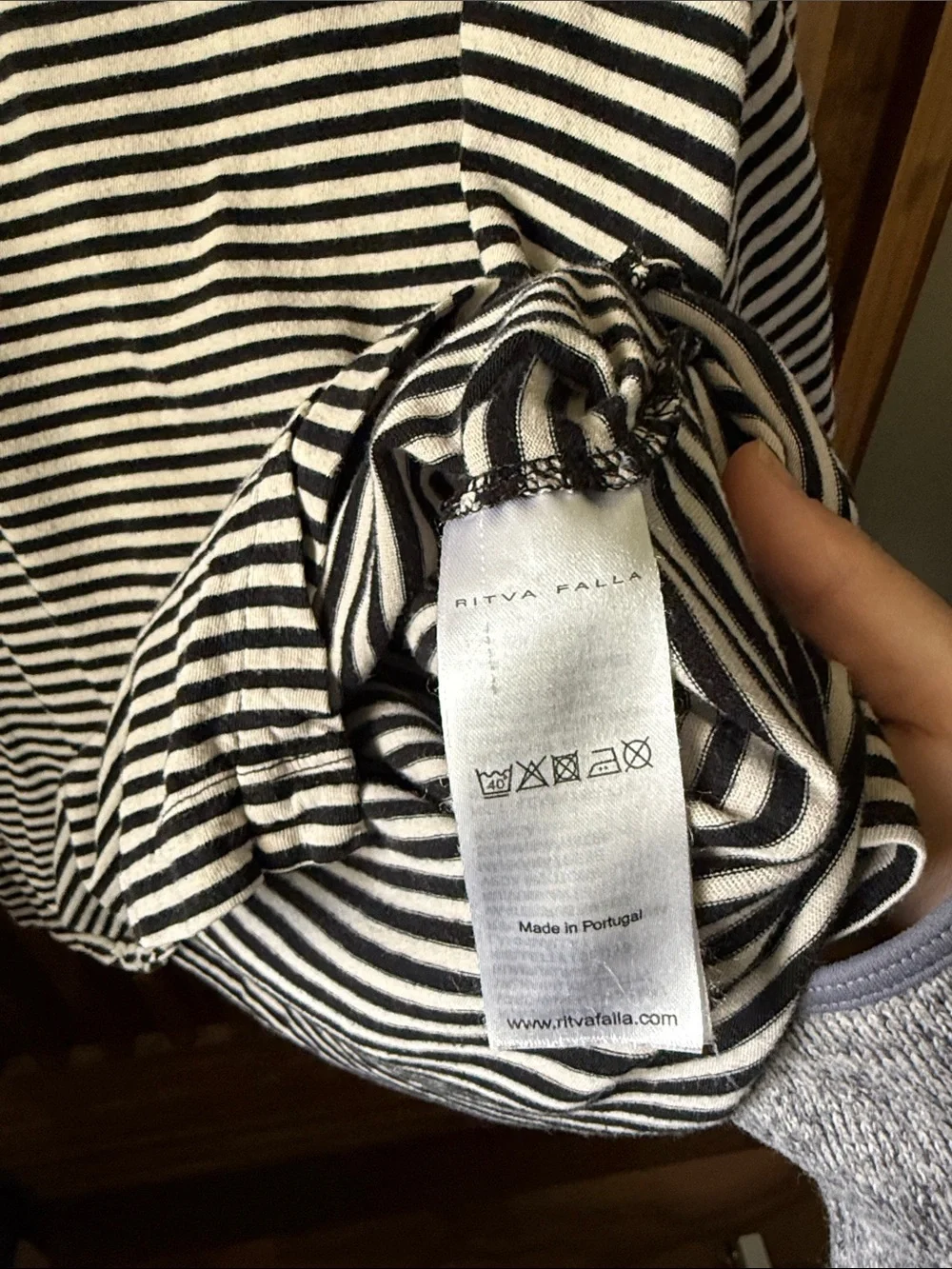 RITVA FALLA Boxy Dropped Shoulder Striped Ulpukka Top. Size M/L